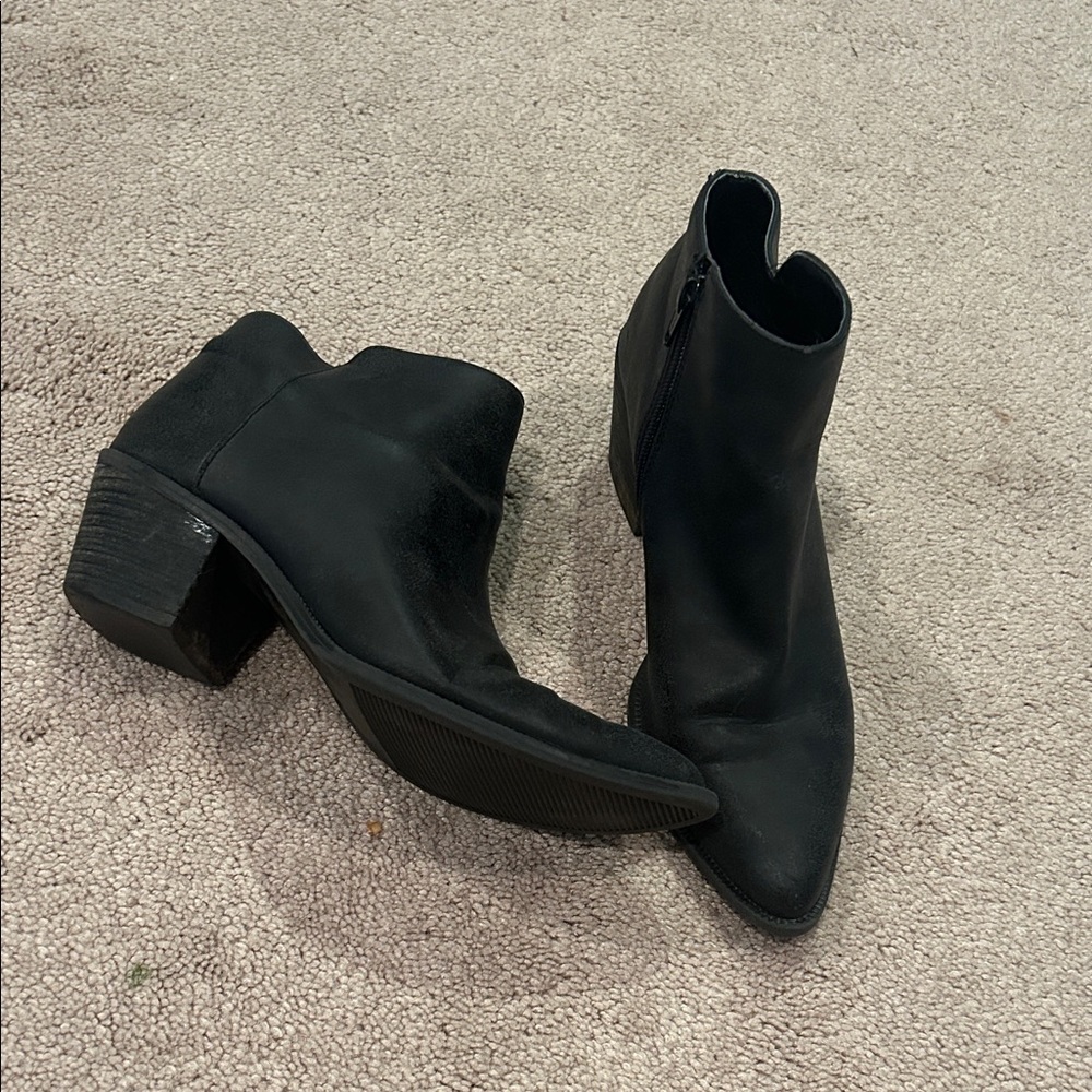 American Eagle Outfitters Black Ankle Booties